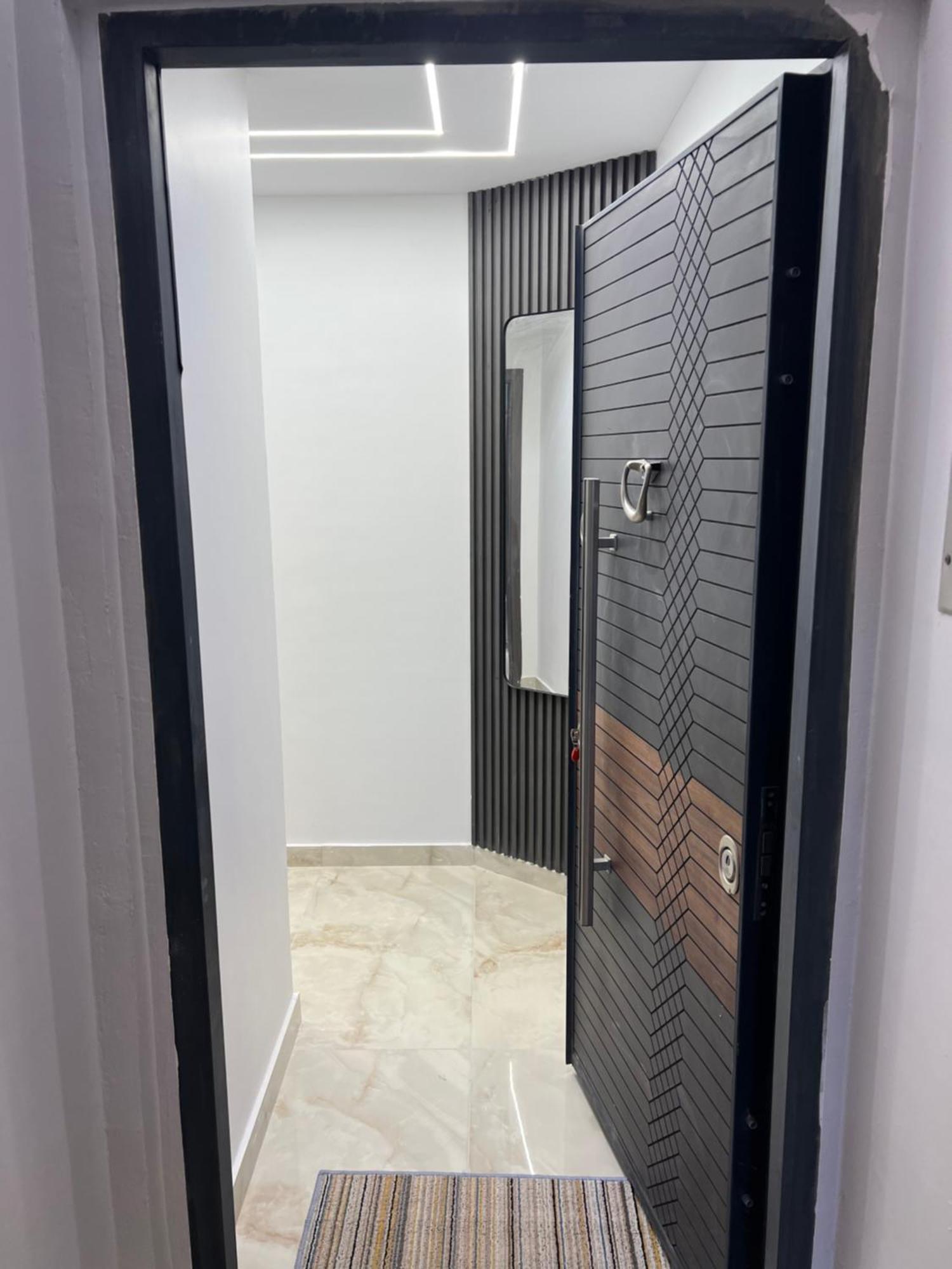 هذة غير موجودة لا تقوم بالحجز الرجاء من الموقع حذفها Apartment Cairo